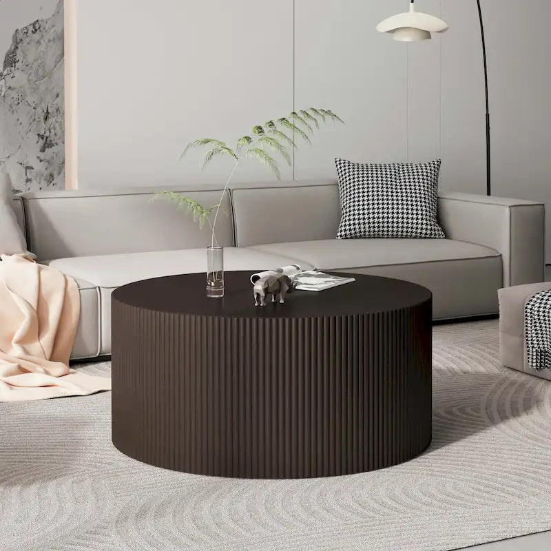 Tavolino da Caffè Rotondo Moderno in MDF Marrone con Design a Strisce Ondulate