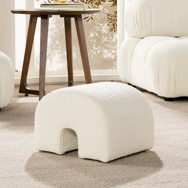 Pouf/Ottomana Curvo Imbottito in Bouclé Bianco Avorio