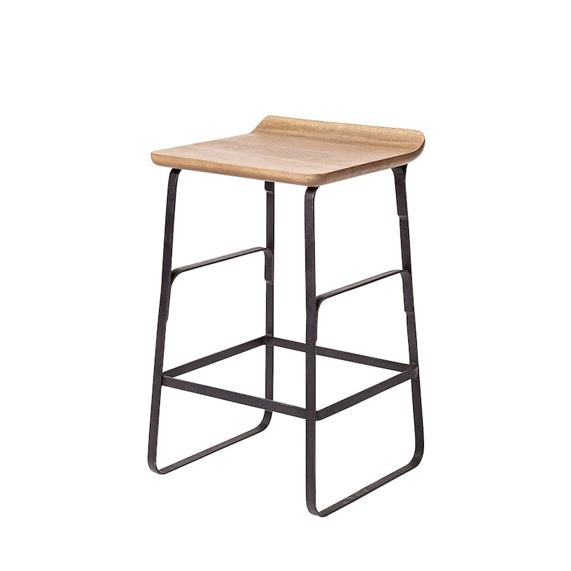 Sgabello da bancone in legno di mango lucidato con struttura in ferro nero opaco